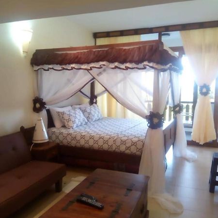 Golden Sands Resort Diani Beach Exterior foto